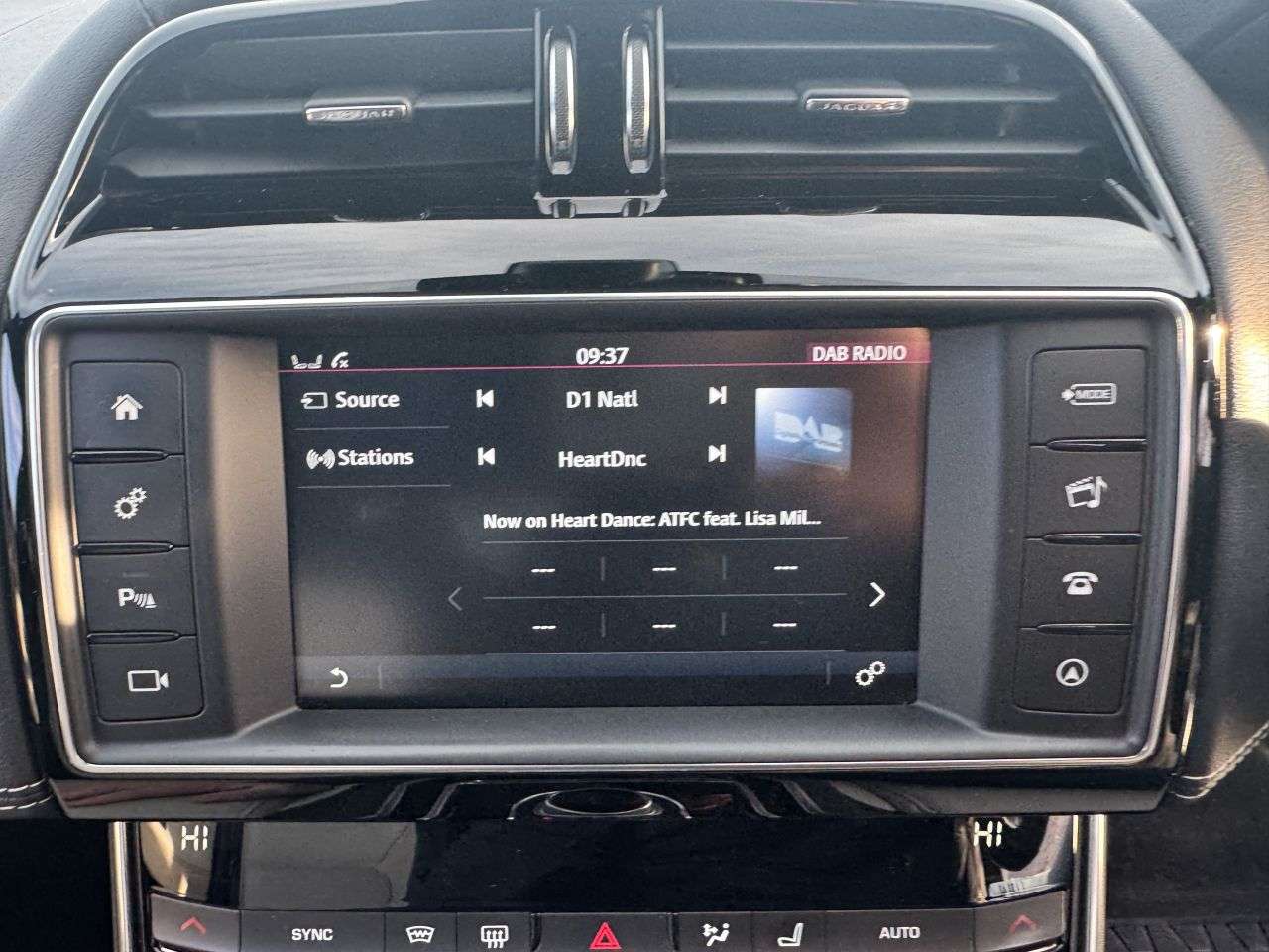 2016 JAGUAR XE 2016 JAGUAR XE