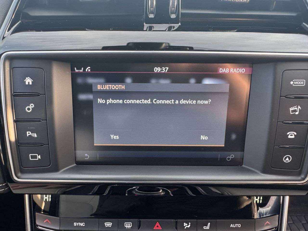 2016 JAGUAR XE 2016 JAGUAR XE