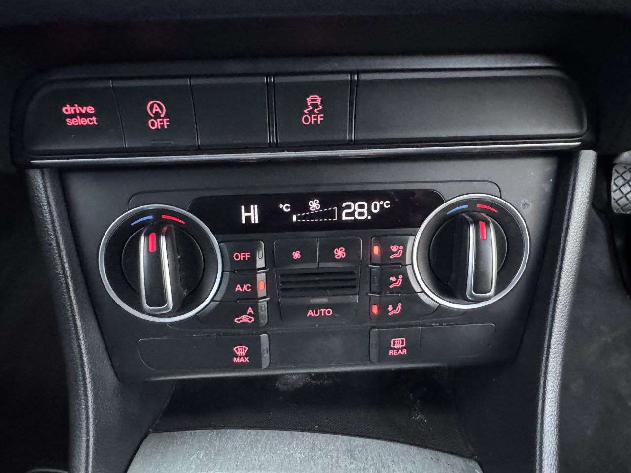 2016 AUDI Q3 2016 AUDI Q3