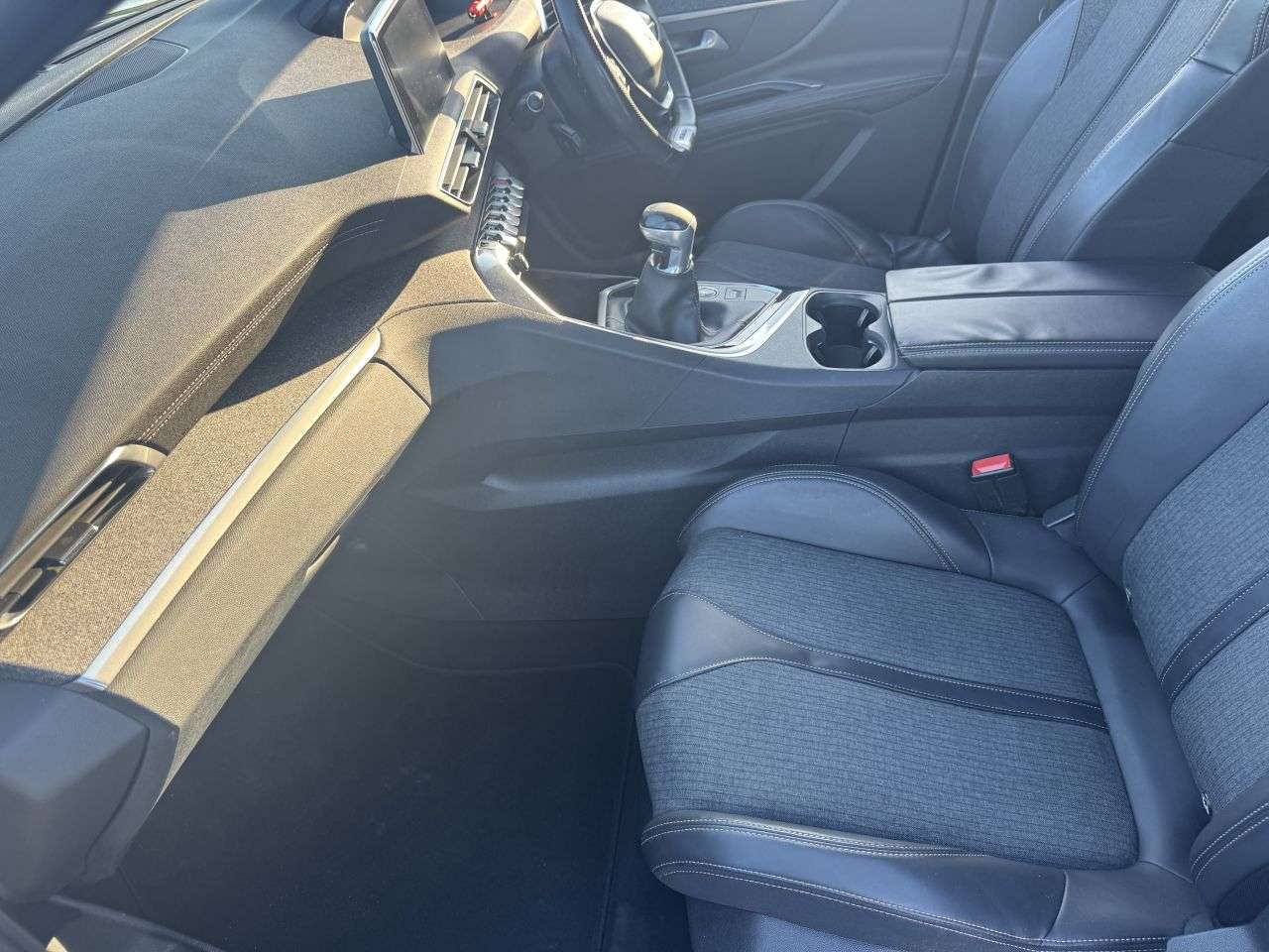 2018 PEUGEOT 3008 2018 PEUGEOT 3008