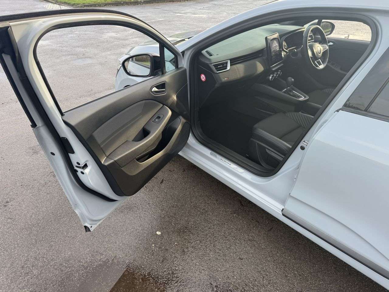 2024 RENAULT CLIO 2024 RENAULT CLIO