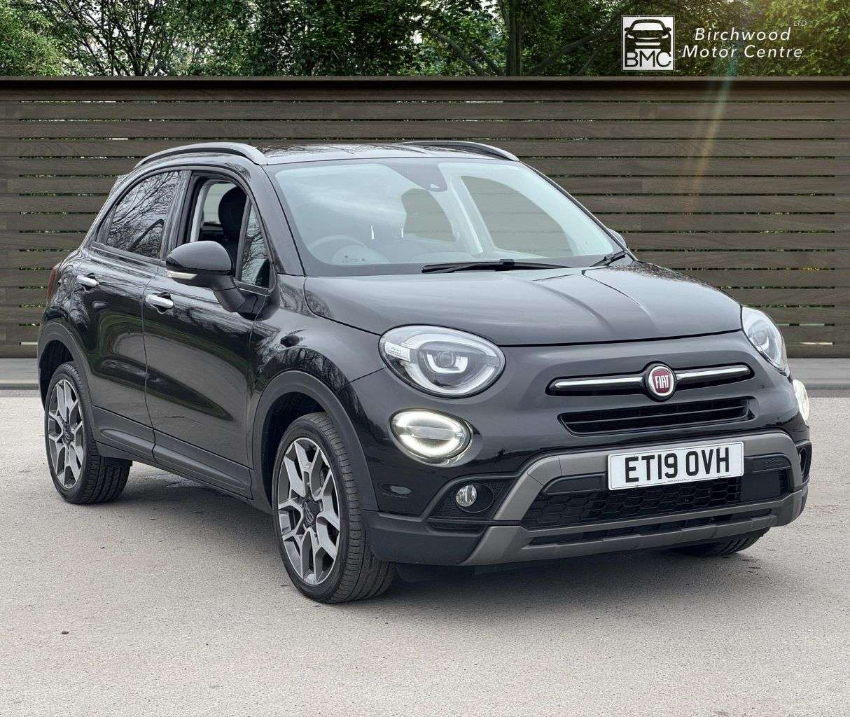 A 2019 FIAT 500X 1.0 FireFly Turbo MultiAir Cross Plus SUV 5dr Petrol Manual Euro 6 (s/s) (1 A 2019 FIAT 500X 1.0 FireFly Turbo MultiAir Cross Plus SUV 5dr Petrol Manual Euro 6 (s/s) (1