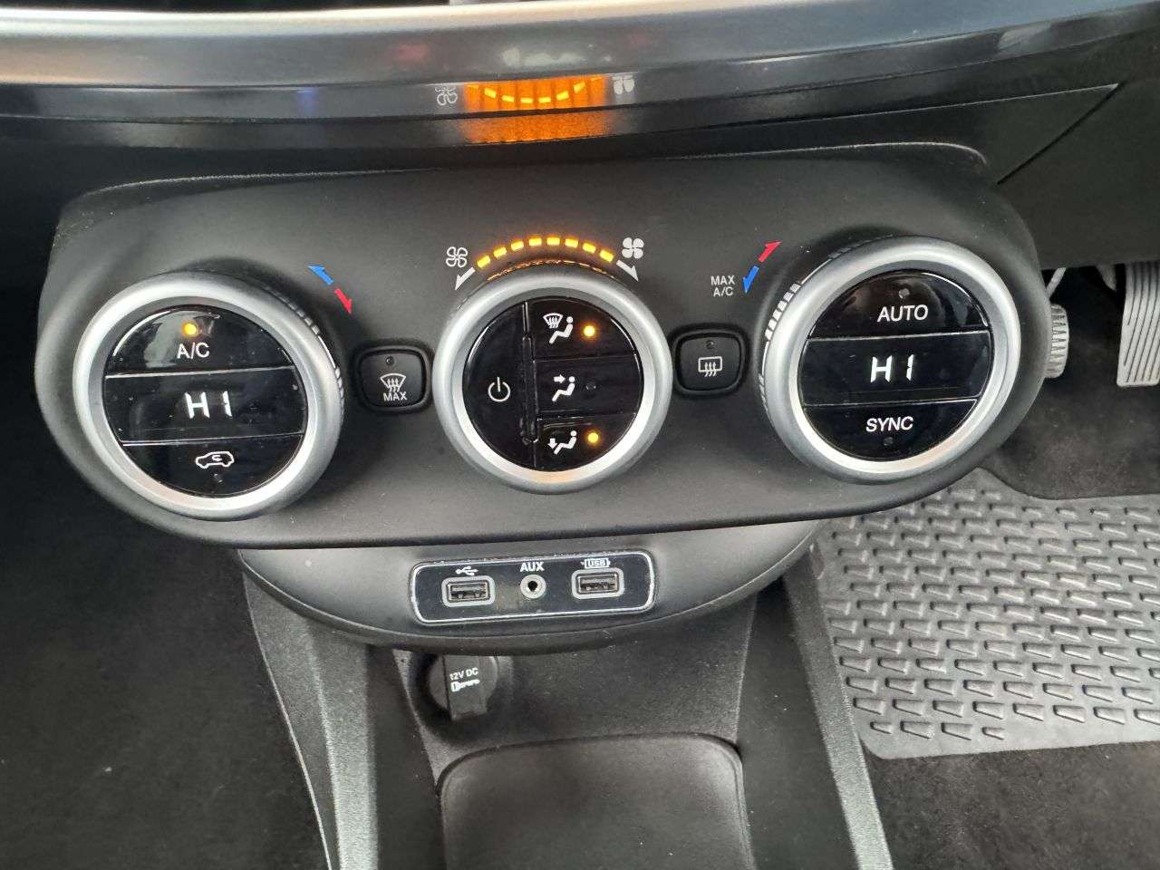 2019 FIAT 500X 2019 FIAT 500X