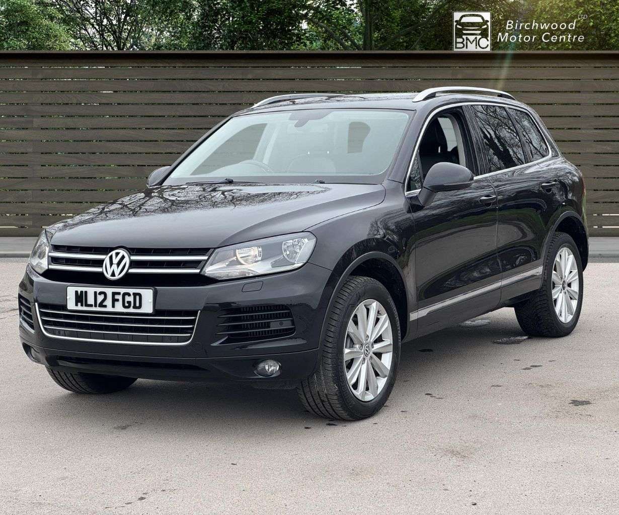 A 2012 VOLKSWAGEN TOUAREG 3.0 TDI V6 BlueMotion Tech SE SUV 5dr Diesel Tiptronic 4WD Euro 5 (s/s) (24 A 2012 VOLKSWAGEN TOUAREG 3.0 TDI V6 BlueMotion Tech SE SUV 5dr Diesel Tiptronic 4WD Euro 5 (s/s) (24