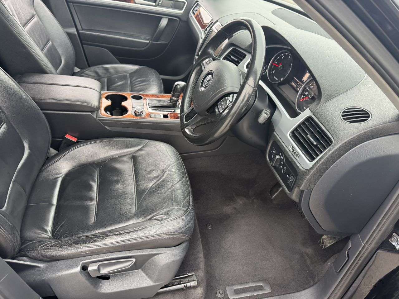 2012 VOLKSWAGEN TOUAREG 2012 VOLKSWAGEN TOUAREG