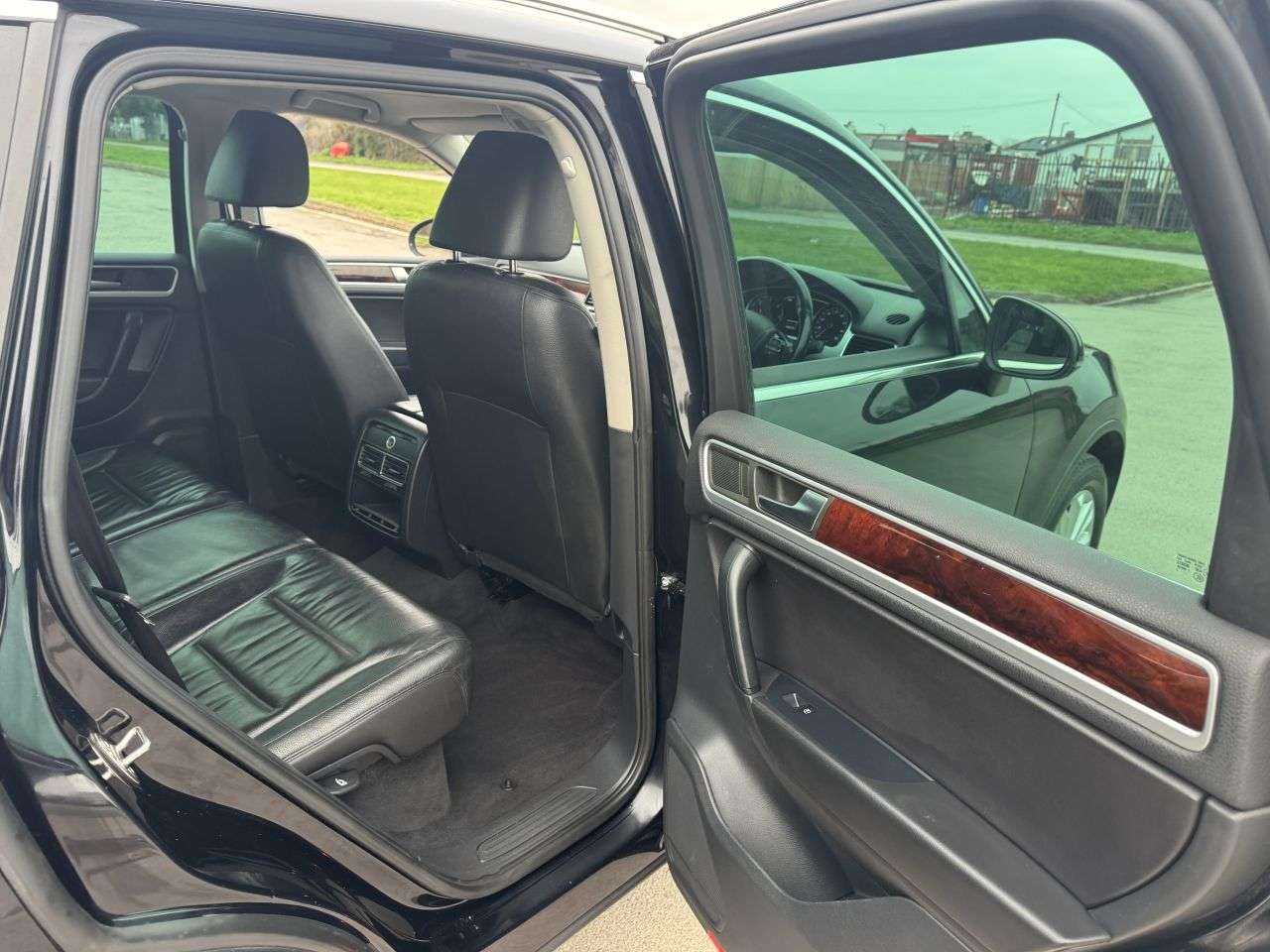 2012 VOLKSWAGEN TOUAREG 2012 VOLKSWAGEN TOUAREG