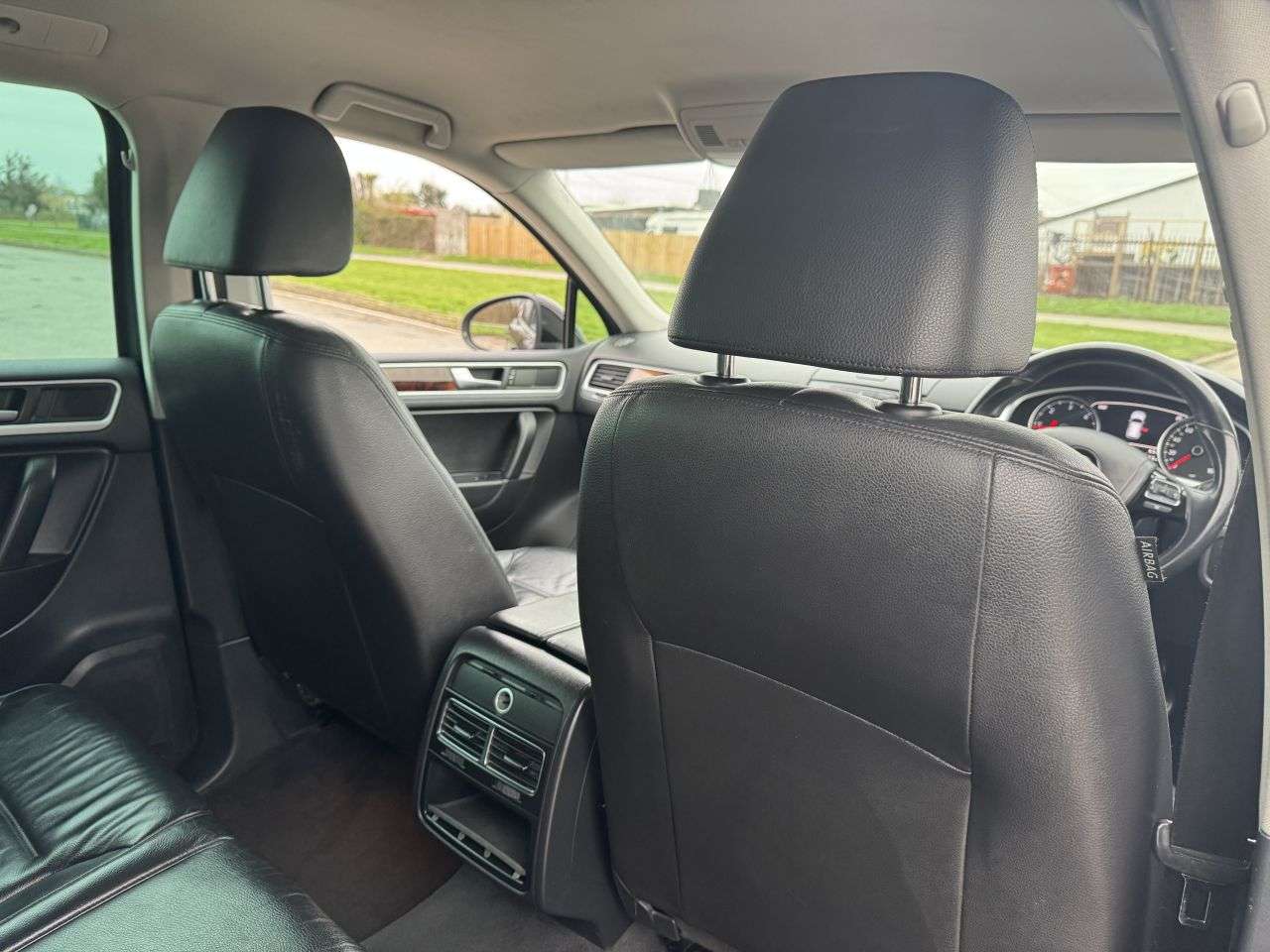 2012 VOLKSWAGEN TOUAREG 2012 VOLKSWAGEN TOUAREG