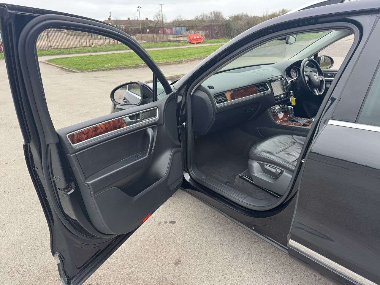 2012 VOLKSWAGEN TOUAREG 2012 VOLKSWAGEN TOUAREG