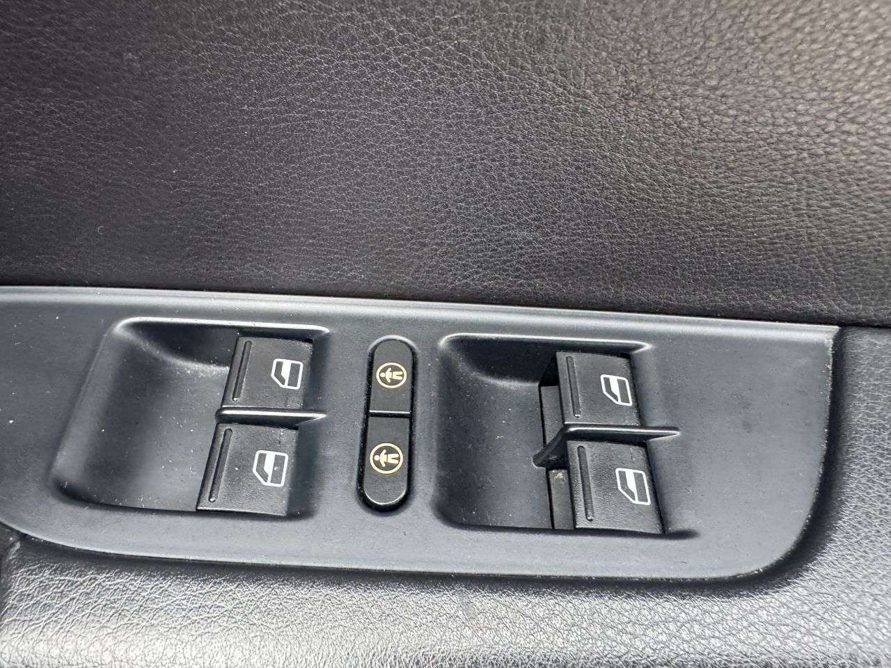 2012 VOLKSWAGEN TOUAREG 2012 VOLKSWAGEN TOUAREG