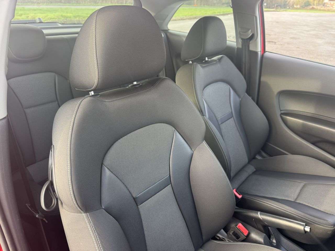 2017 AUDI A1 2017 AUDI A1