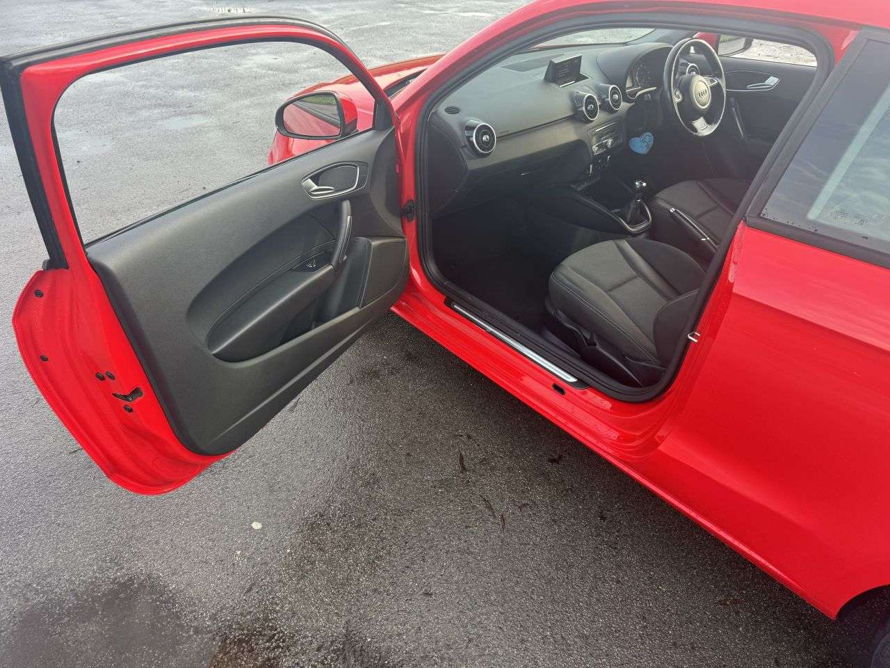 2017 AUDI A1 2017 AUDI A1