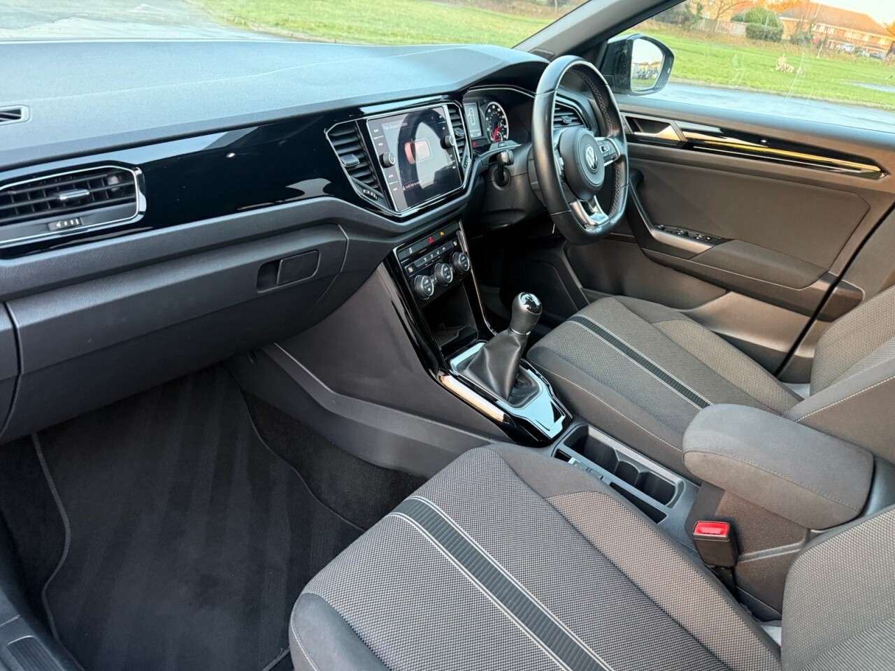 2021 VOLKSWAGEN T-ROC 2021 VOLKSWAGEN T-ROC