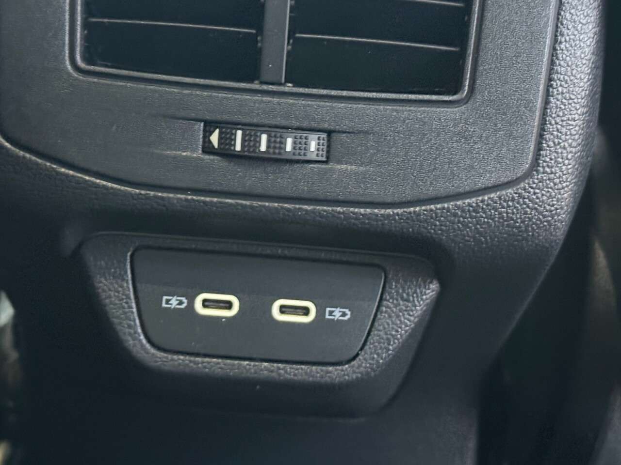 2021 VOLKSWAGEN T-ROC 2021 VOLKSWAGEN T-ROC