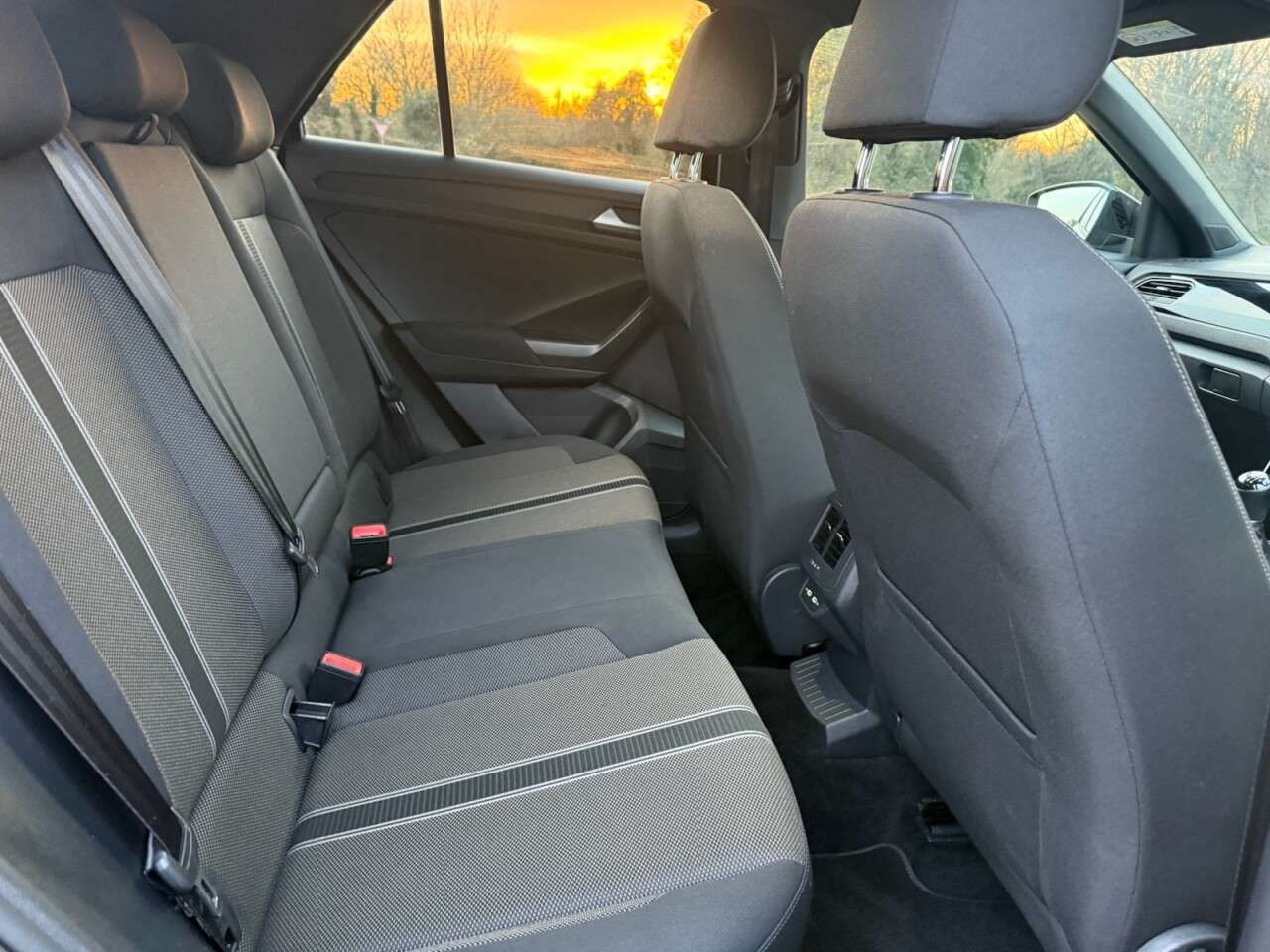 2021 VOLKSWAGEN T-ROC 2021 VOLKSWAGEN T-ROC