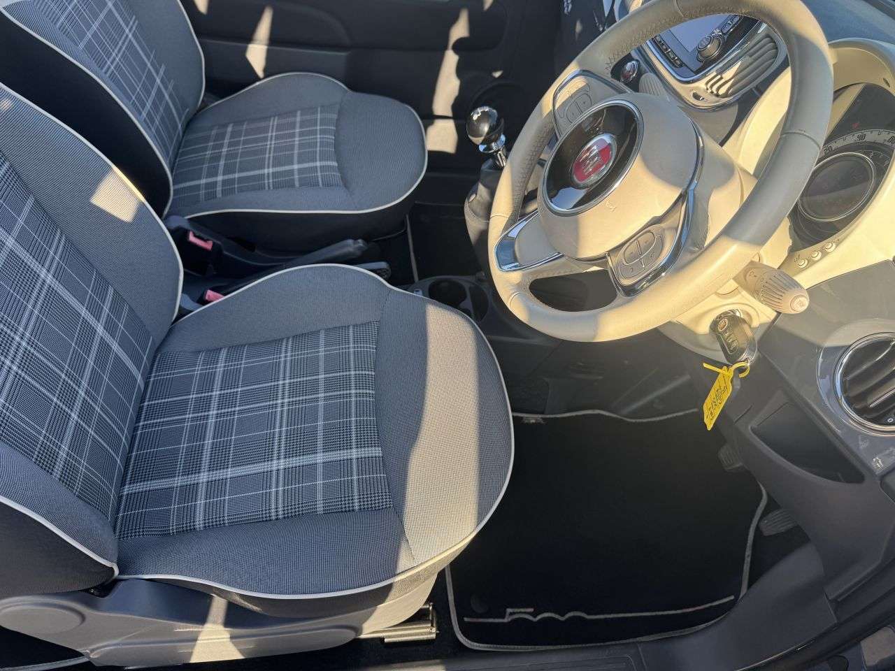 2016 FIAT 500 2016 FIAT 500