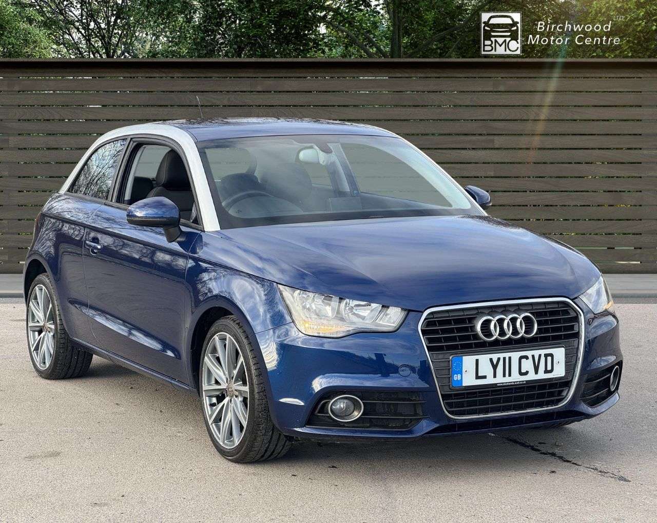A 2011 AUDI A1 1.2 TFSI Sport Hatchback 3dr Petrol Manual Euro 5 (s/s) (86 ps) FULL SERVIC A 2011 AUDI A1 1.2 TFSI Sport Hatchback 3dr Petrol Manual Euro 5 (s/s) (86 ps) FULL SERVIC
