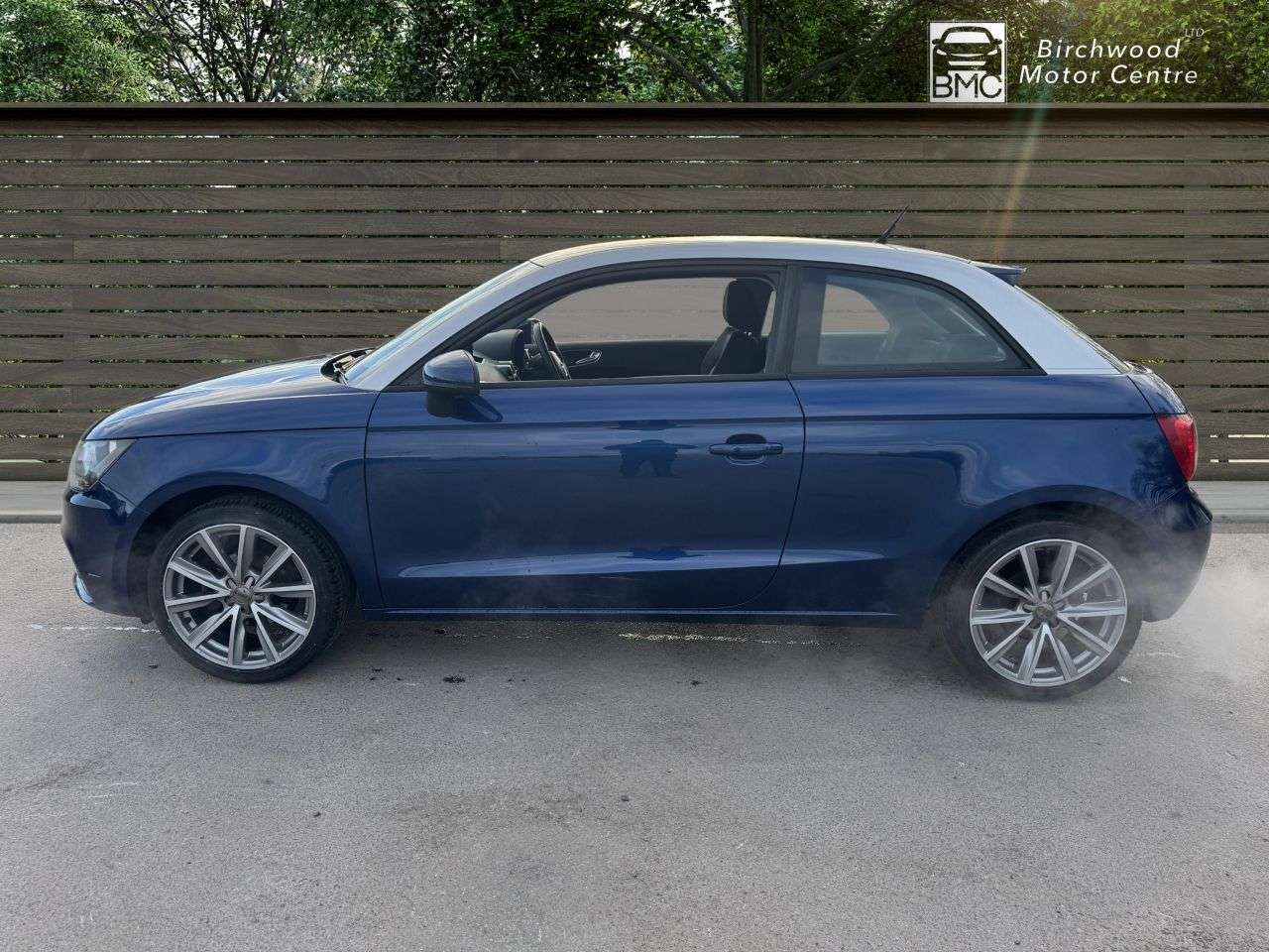 A 2011 AUDI A1 1.2 TFSI Sport Hatchback 3dr Petrol Manual Euro 5 (s/s) (86 ps) FULL SERVIC A 2011 AUDI A1 1.2 TFSI Sport Hatchback 3dr Petrol Manual Euro 5 (s/s) (86 ps) FULL SERVIC