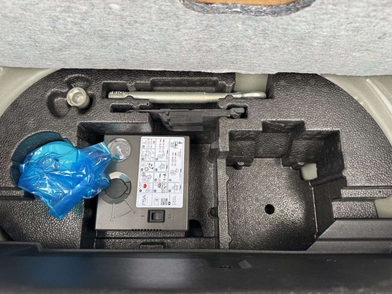 2022 PEUGEOT E-208 2022 PEUGEOT E-208