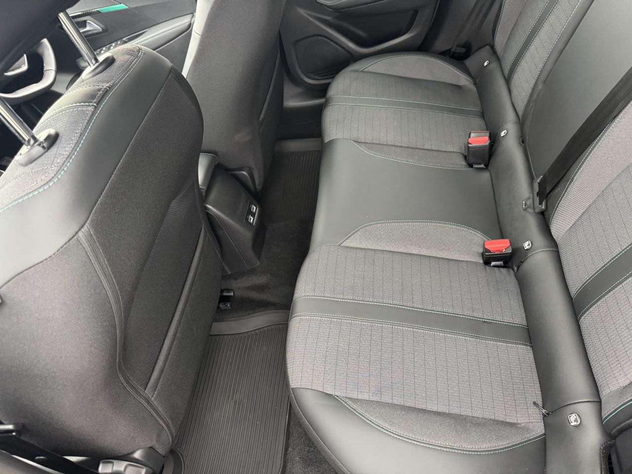 2022 PEUGEOT E-208 2022 PEUGEOT E-208