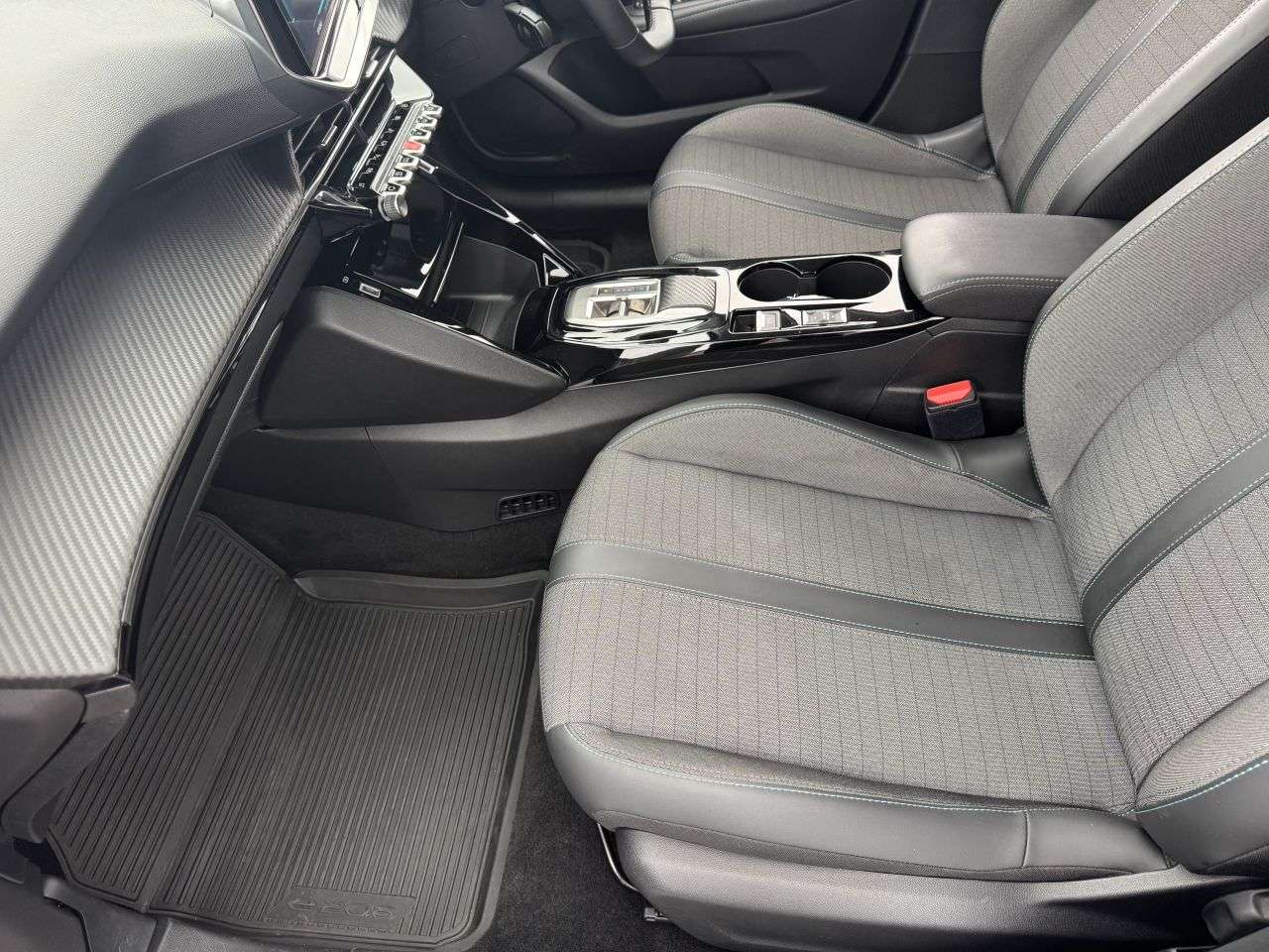 2022 PEUGEOT E-208 2022 PEUGEOT E-208