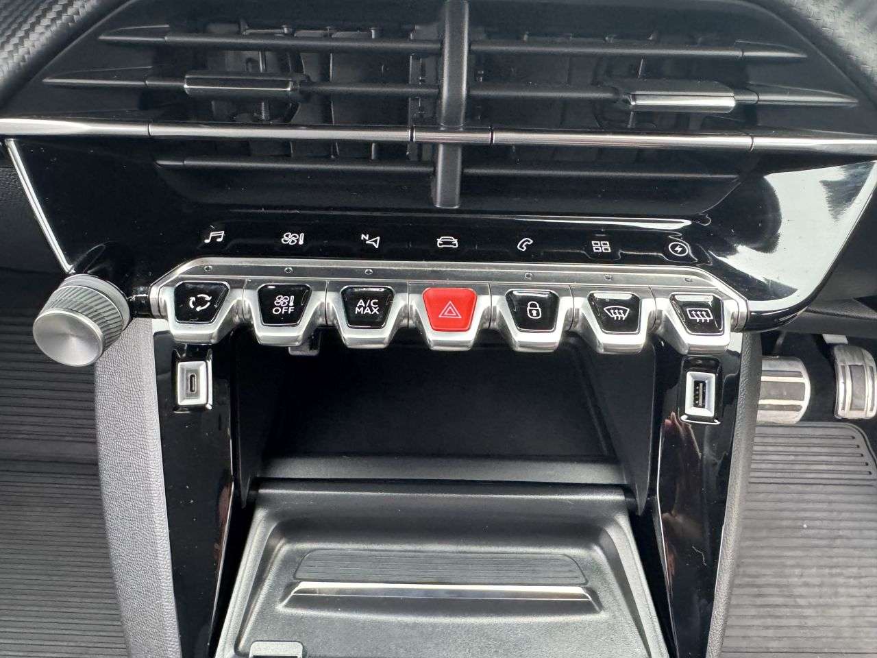 2022 PEUGEOT E-208 2022 PEUGEOT E-208