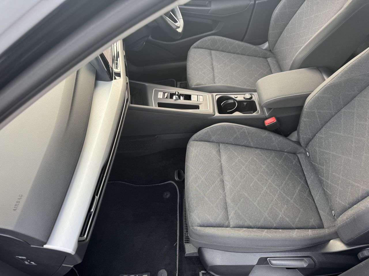 2020 VOLKSWAGEN GOLF 2020 VOLKSWAGEN GOLF