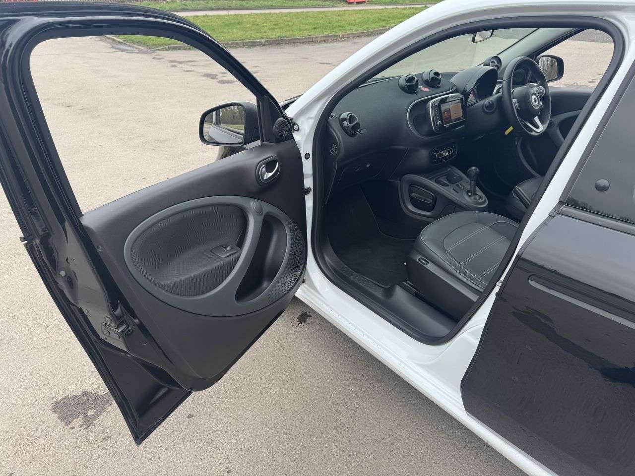 2015 SMART FORFOUR 2015 SMART FORFOUR