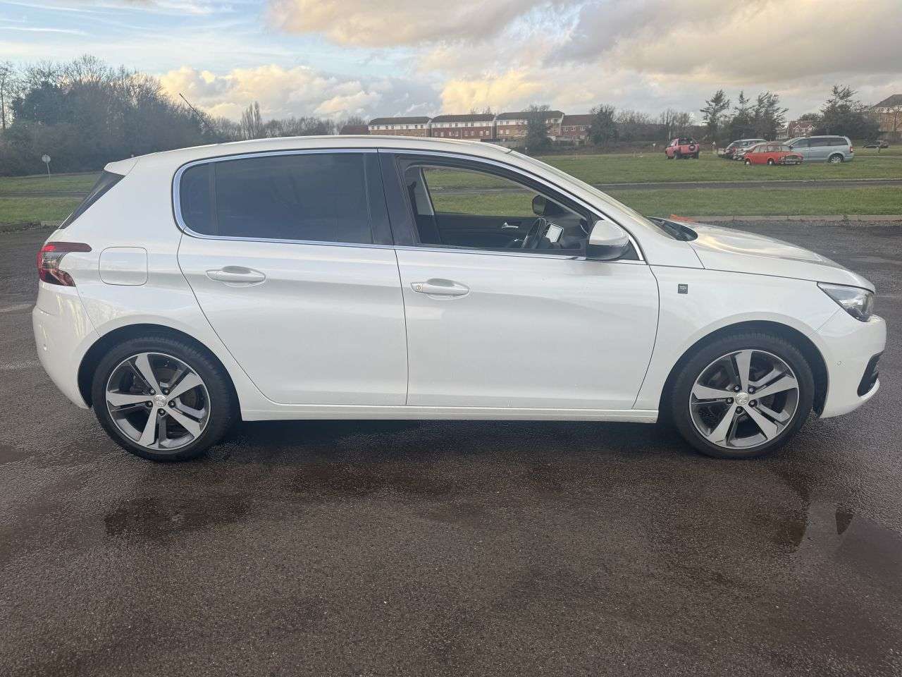 2019 PEUGEOT 308 2019 PEUGEOT 308