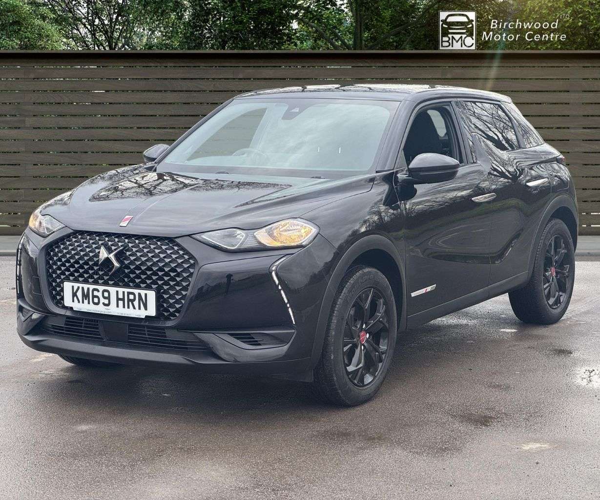 A 2019 DS AUTOMOBILES DS 3 CROSSBACK 1.2 PureTech Performance Line Crossback 5dr Petrol Manual Euro 6 (s/s) (100 A 2019 DS AUTOMOBILES DS 3 CROSSBACK 1.2 PureTech Performance Line Crossback 5dr Petrol Manual Euro 6 (s/s) (100