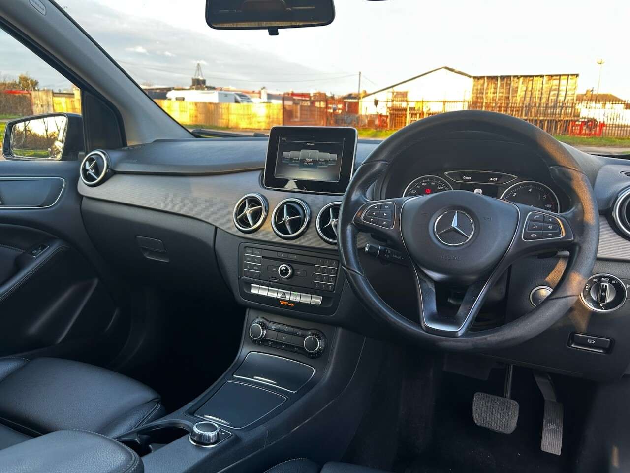 2017 MERCEDES-BENZ B-CLASS 2017 MERCEDES-BENZ B-CLASS