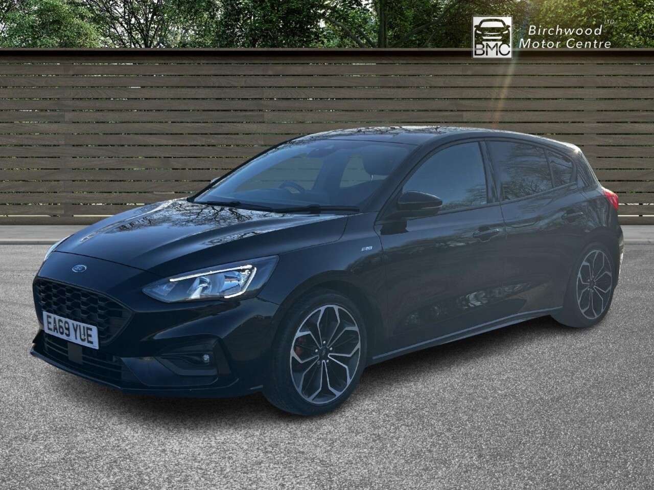 A 2019 FORD FOCUS 1.0T EcoBoost ST-Line X Hatchback 5dr Petrol Manual Euro 6 (s/s) (125 ps) S A 2019 FORD FOCUS 1.0T EcoBoost ST-Line X Hatchback 5dr Petrol Manual Euro 6 (s/s) (125 ps) S