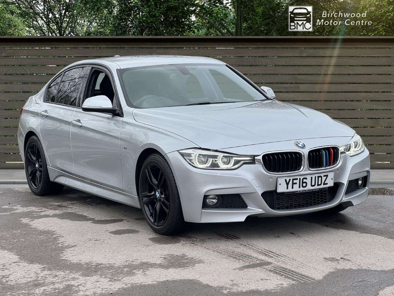 A 2016 BMW 3 SERIES 2.0 320d M Sport Saloon 4dr Diesel Auto Euro 6 (s/s) (190 ps) FULL LEATHER A 2016 BMW 3 SERIES 2.0 320d M Sport Saloon 4dr Diesel Auto Euro 6 (s/s) (190 ps) FULL LEATHER