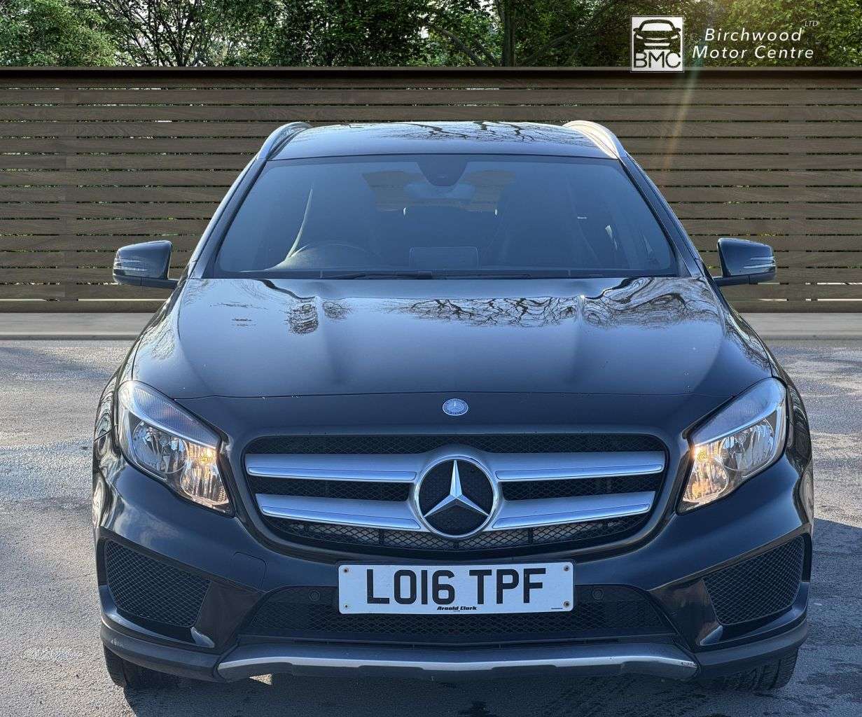 A 2016 MERCEDES-BENZ GLA 2.1 GLA220d AMG Line SUV 5dr Diesel 7G-DCT 4MATIC Euro 6 (s/s) (177 ps) SER A 2016 MERCEDES-BENZ GLA 2.1 GLA220d AMG Line SUV 5dr Diesel 7G-DCT 4MATIC Euro 6 (s/s) (177 ps) SER