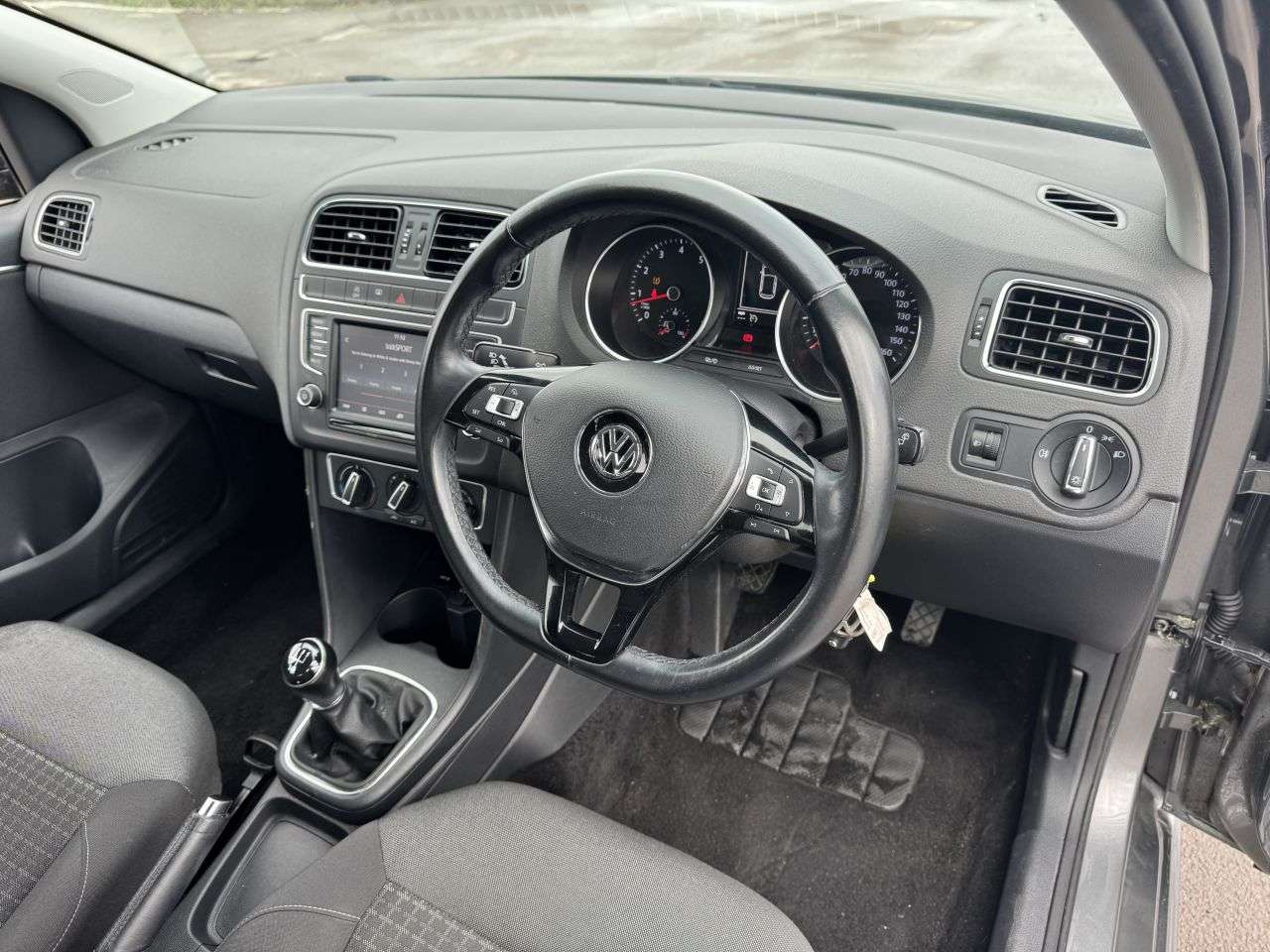 2015 VOLKSWAGEN POLO 2015 VOLKSWAGEN POLO
