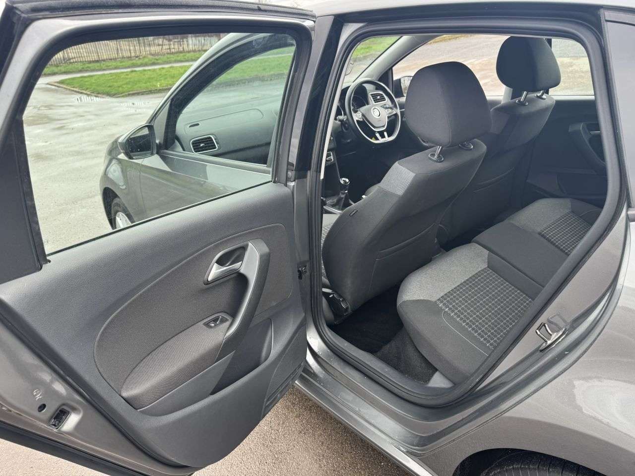 2015 VOLKSWAGEN POLO 2015 VOLKSWAGEN POLO