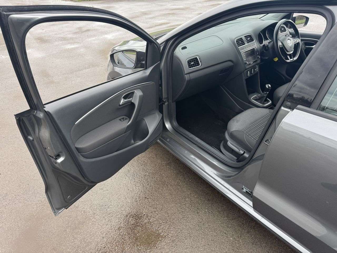 2015 VOLKSWAGEN POLO 2015 VOLKSWAGEN POLO