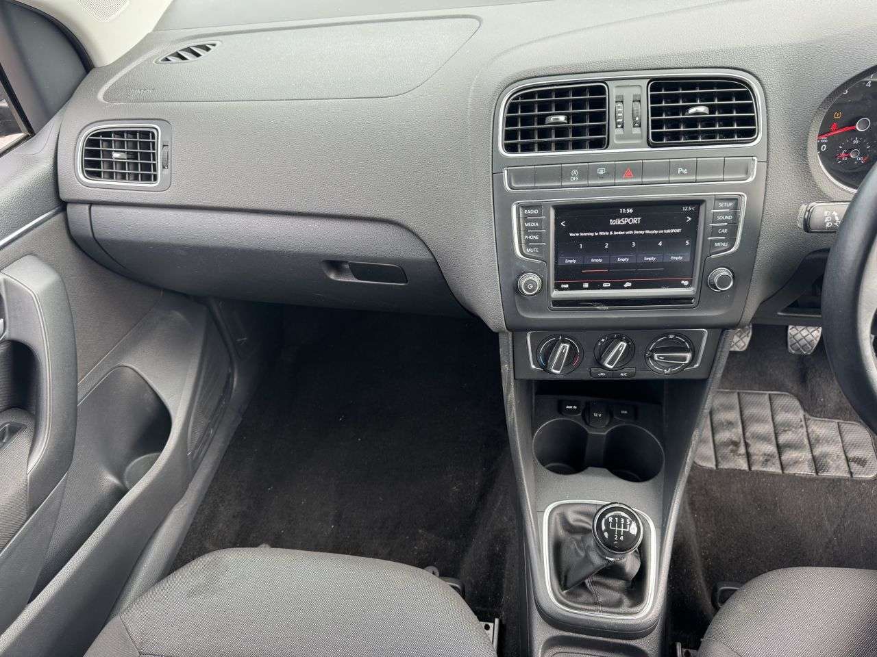 2015 VOLKSWAGEN POLO 2015 VOLKSWAGEN POLO