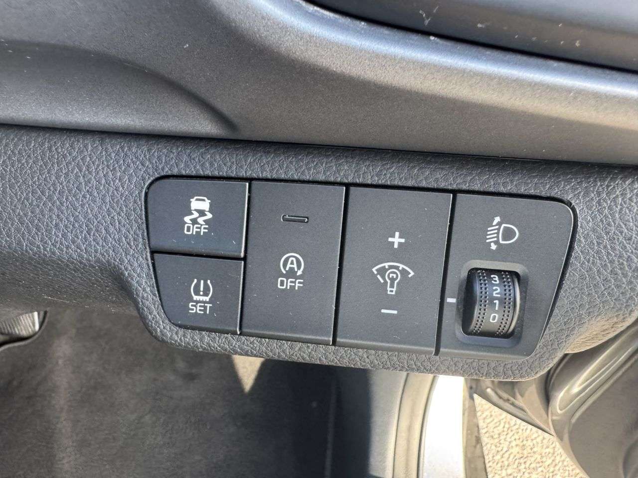 2024 KIA STONIC 2024 KIA STONIC