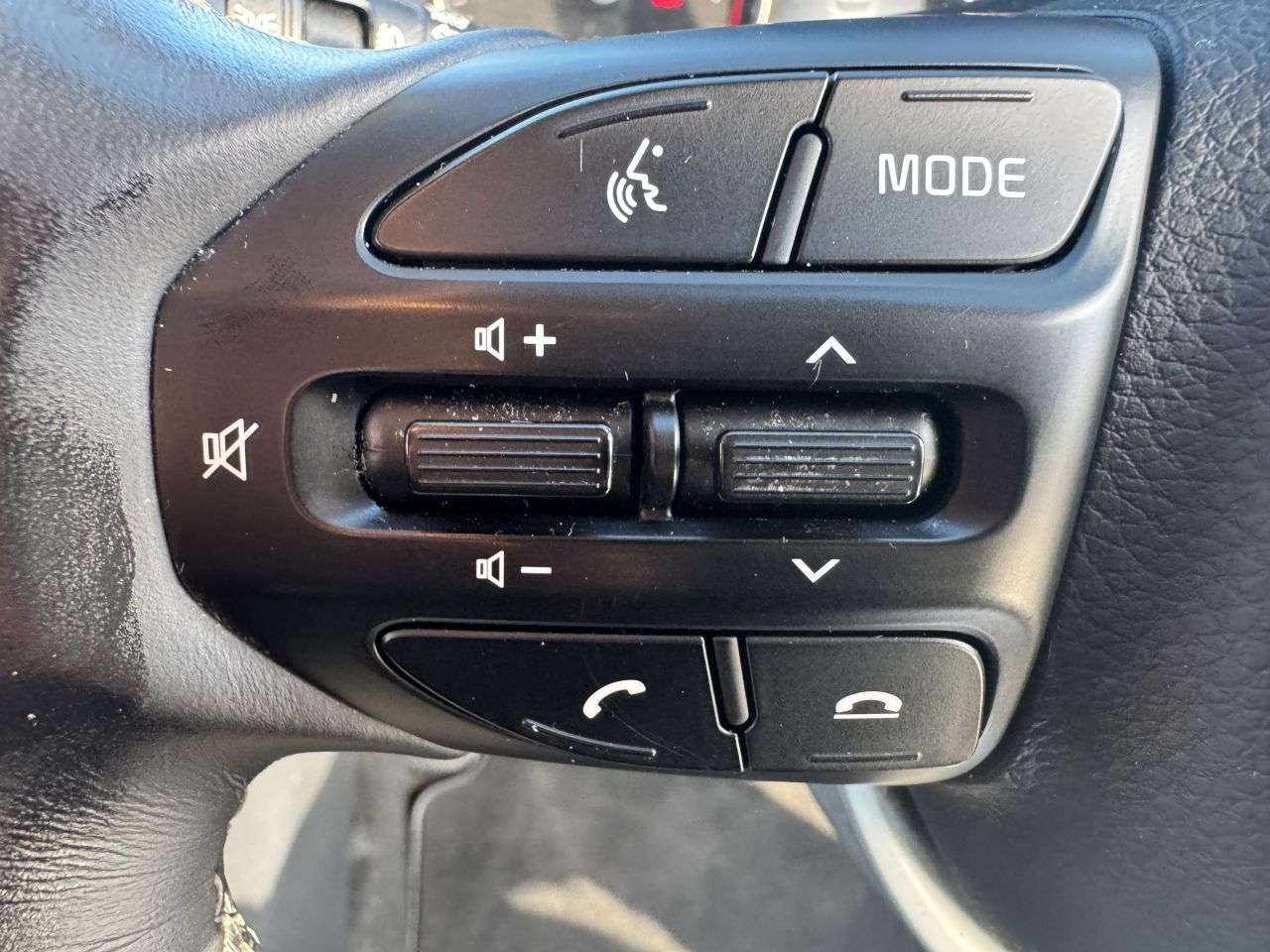 2024 KIA STONIC 2024 KIA STONIC