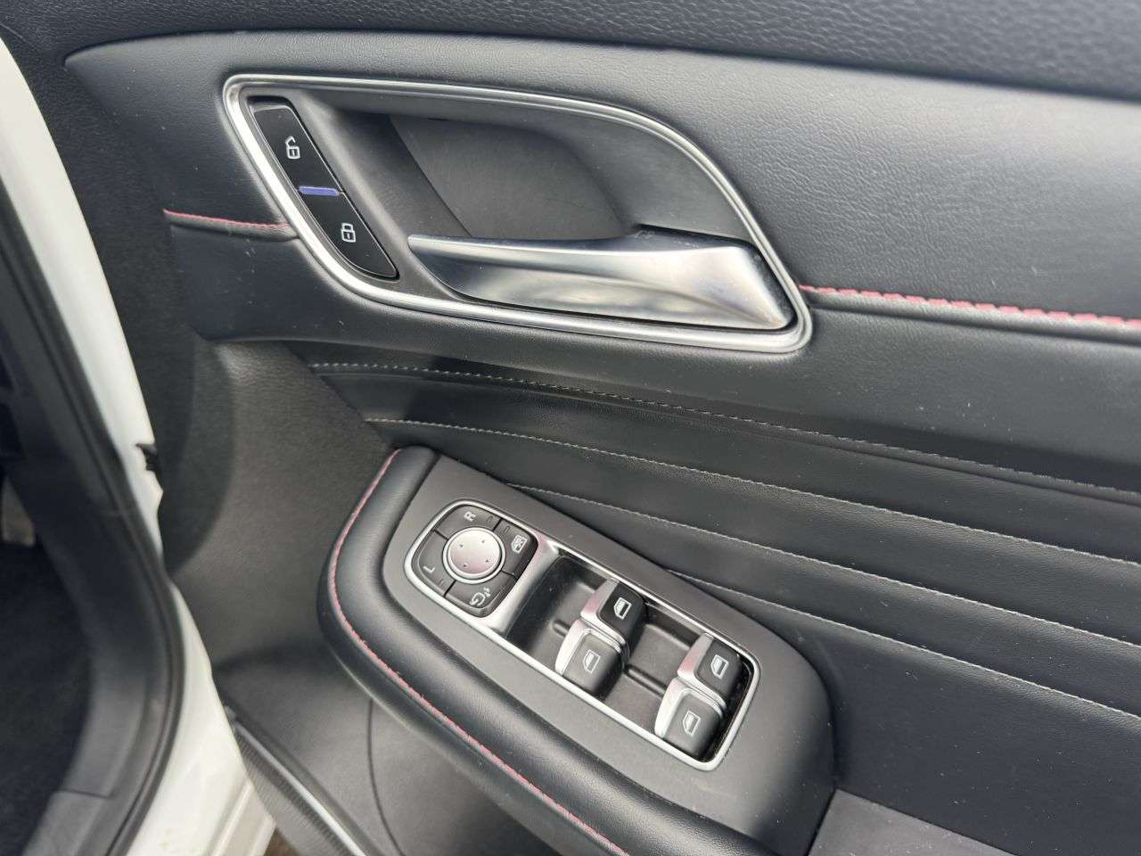 2023 MG MG HS 2023 MG MG HS