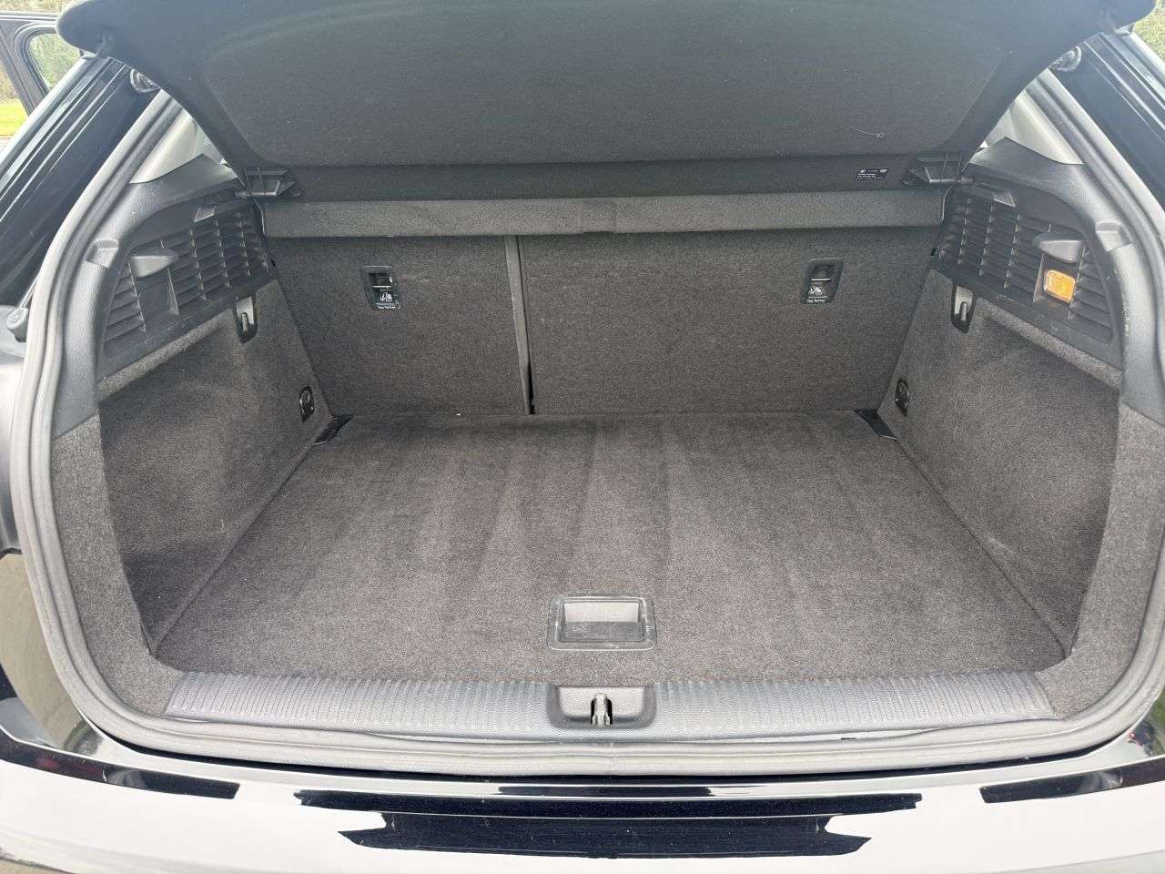 2017 AUDI Q2 2017 AUDI Q2