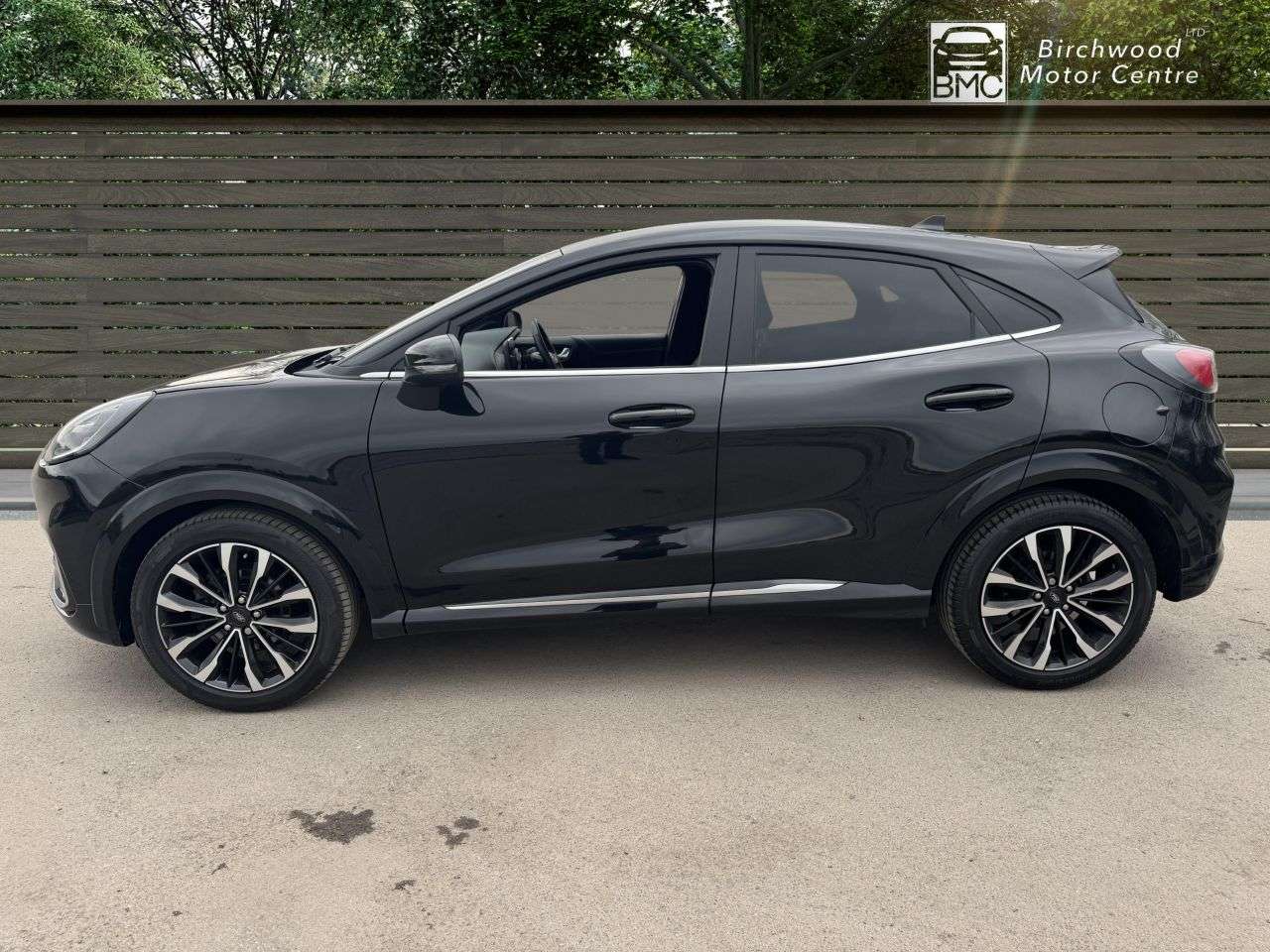 A 2022 FORD PUMA 1.0T EcoBoost MHEV ST-Line Vignale SUV 5dr Petrol Hybrid DCT Euro 6 (s/s) ( A 2022 FORD PUMA 1.0T EcoBoost MHEV ST-Line Vignale SUV 5dr Petrol Hybrid DCT Euro 6 (s/s) (