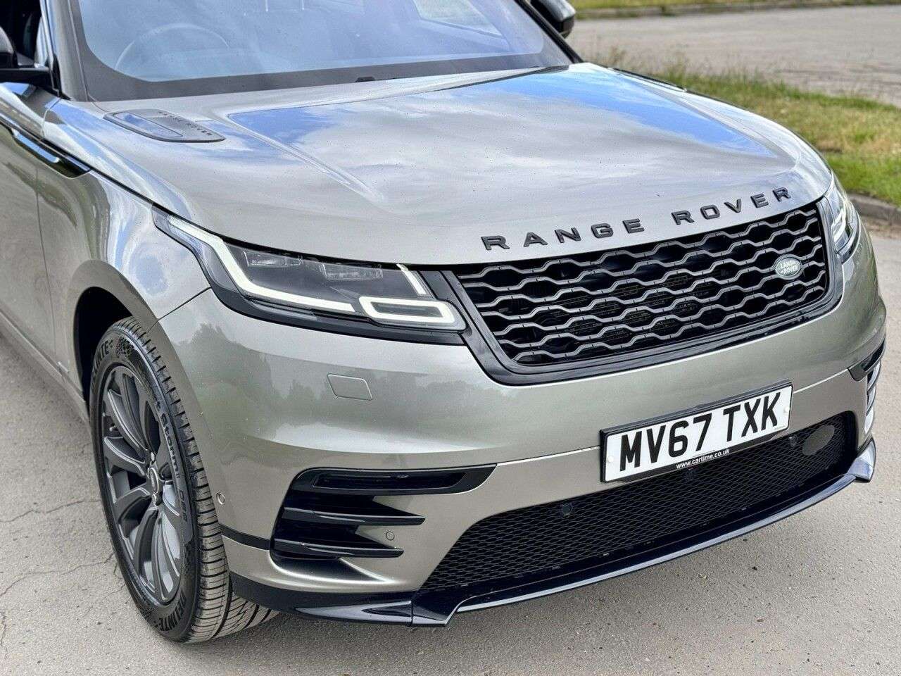 2017 LAND ROVER RANGE ROVER VELAR 2017 LAND ROVER RANGE ROVER VELAR