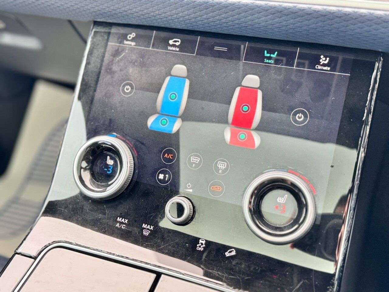 2017 LAND ROVER RANGE ROVER VELAR 2017 LAND ROVER RANGE ROVER VELAR