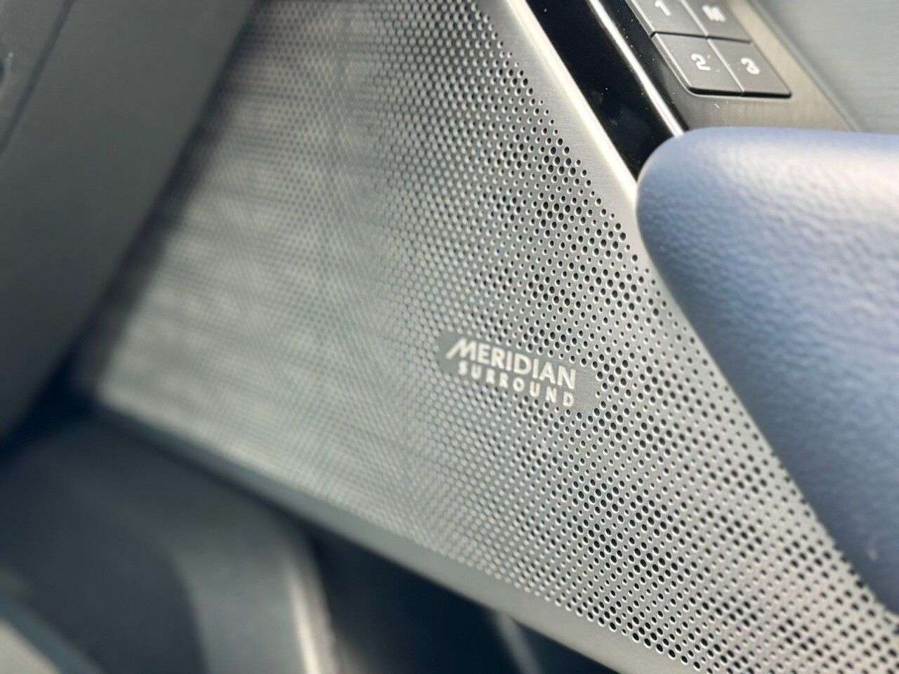 2017 LAND ROVER RANGE ROVER VELAR 2017 LAND ROVER RANGE ROVER VELAR