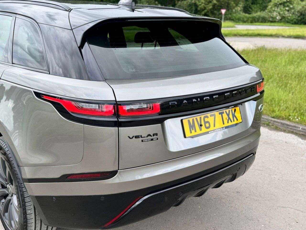 2017 LAND ROVER RANGE ROVER VELAR 2017 LAND ROVER RANGE ROVER VELAR