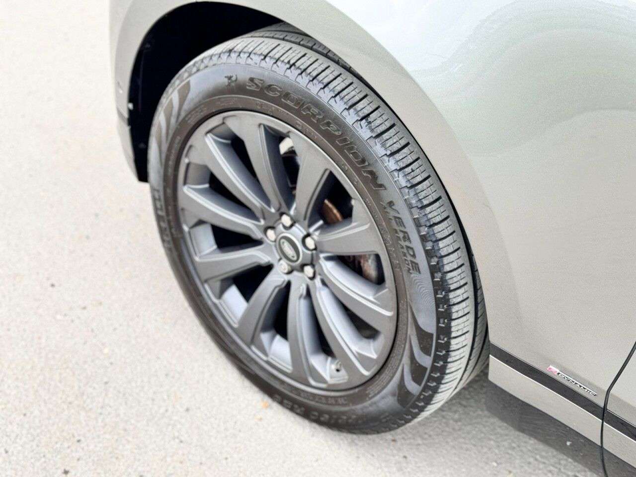 2017 LAND ROVER RANGE ROVER VELAR 2017 LAND ROVER RANGE ROVER VELAR