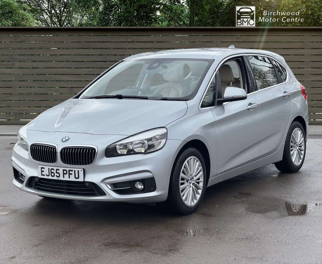 A 2015 BMW 2 SERIES ACTIVE TOURER 1.5 218i Luxury MPV 5dr Petrol Auto Euro 6 (s/s) (136 ps) SERVICE HISTORY A 2015 BMW 2 SERIES ACTIVE TOURER 1.5 218i Luxury MPV 5dr Petrol Auto Euro 6 (s/s) (136 ps) SERVICE HISTORY