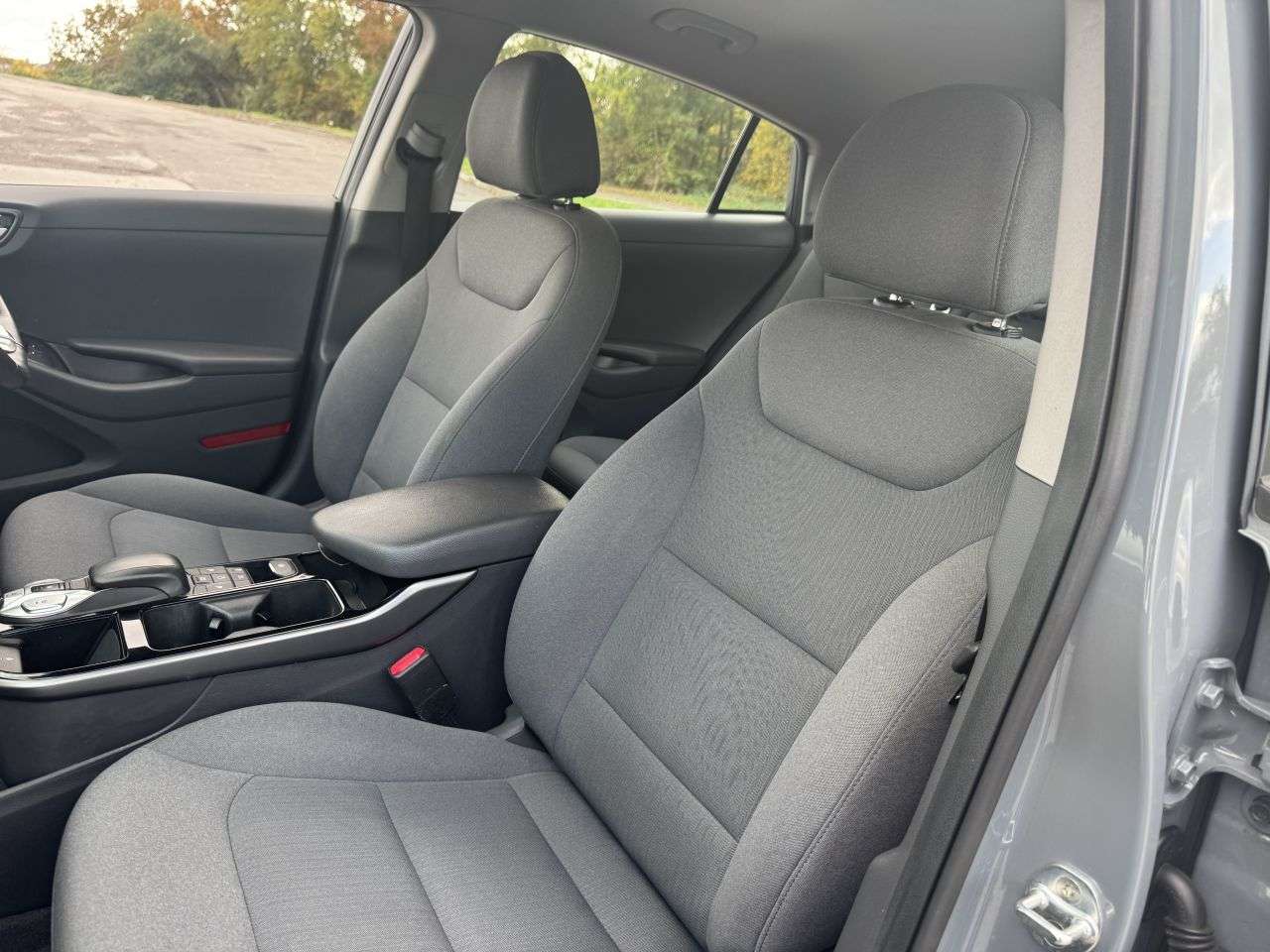 0 HYUNDAI IONIQ 0 HYUNDAI IONIQ