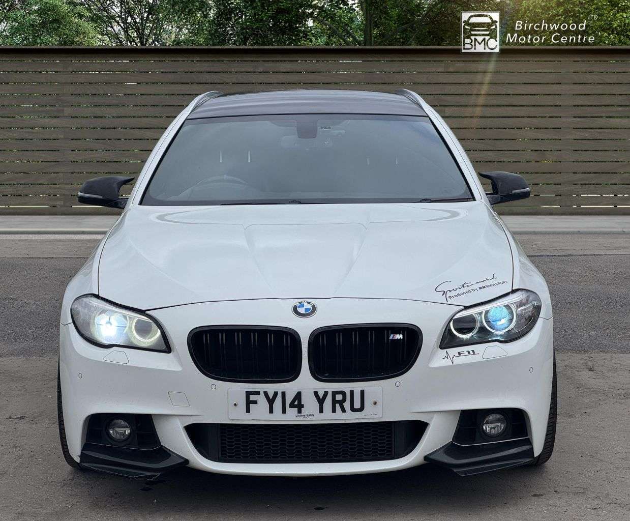 A 2014 BMW 5 SERIES 2.0 520d M Sport Touring 5dr Diesel Auto Euro 6 (s/s) (184 ps) A 2014 BMW 5 SERIES 2.0 520d M Sport Touring 5dr Diesel Auto Euro 6 (s/s) (184 ps)